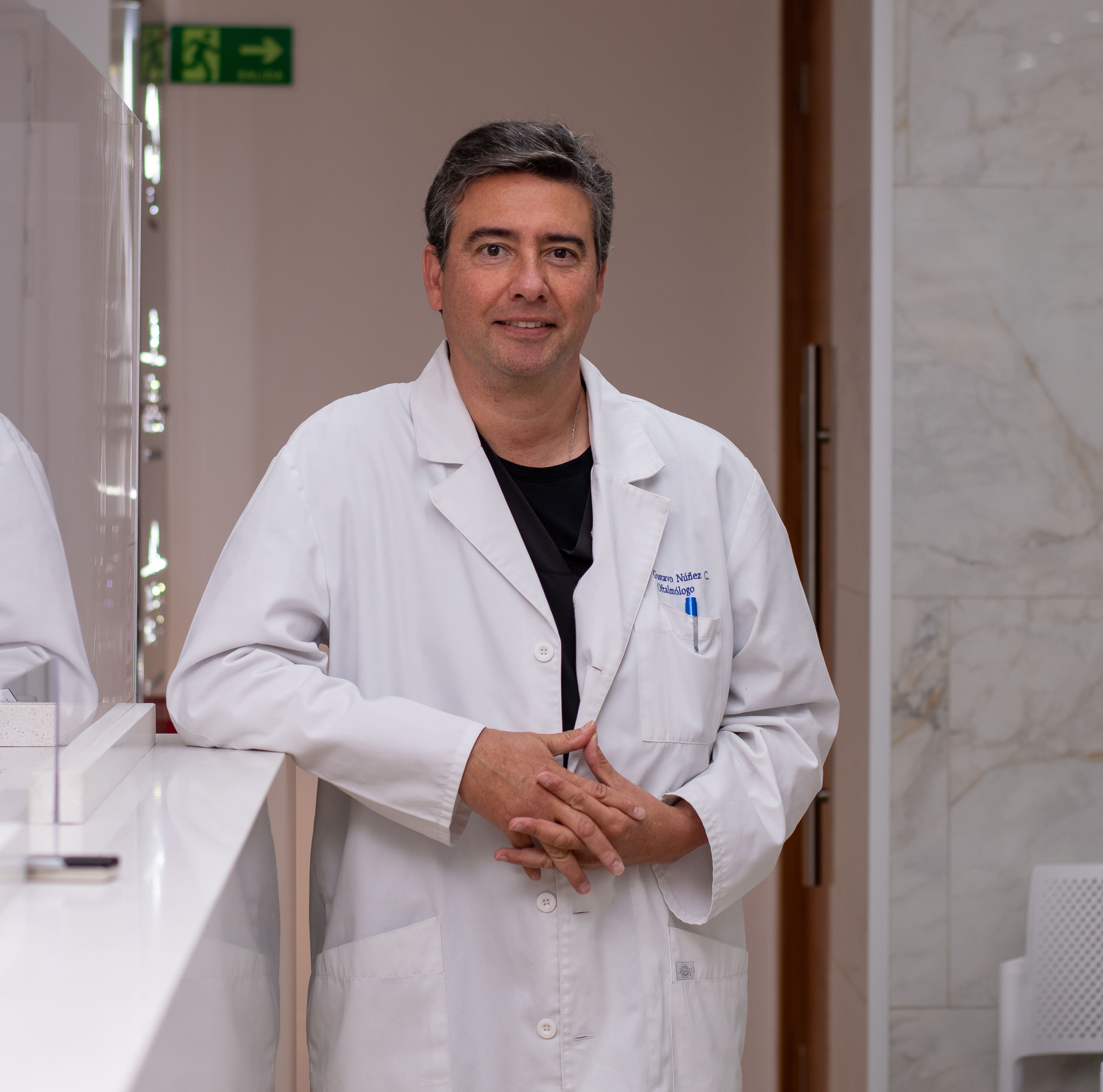 Dr. Gustavo Nuñez